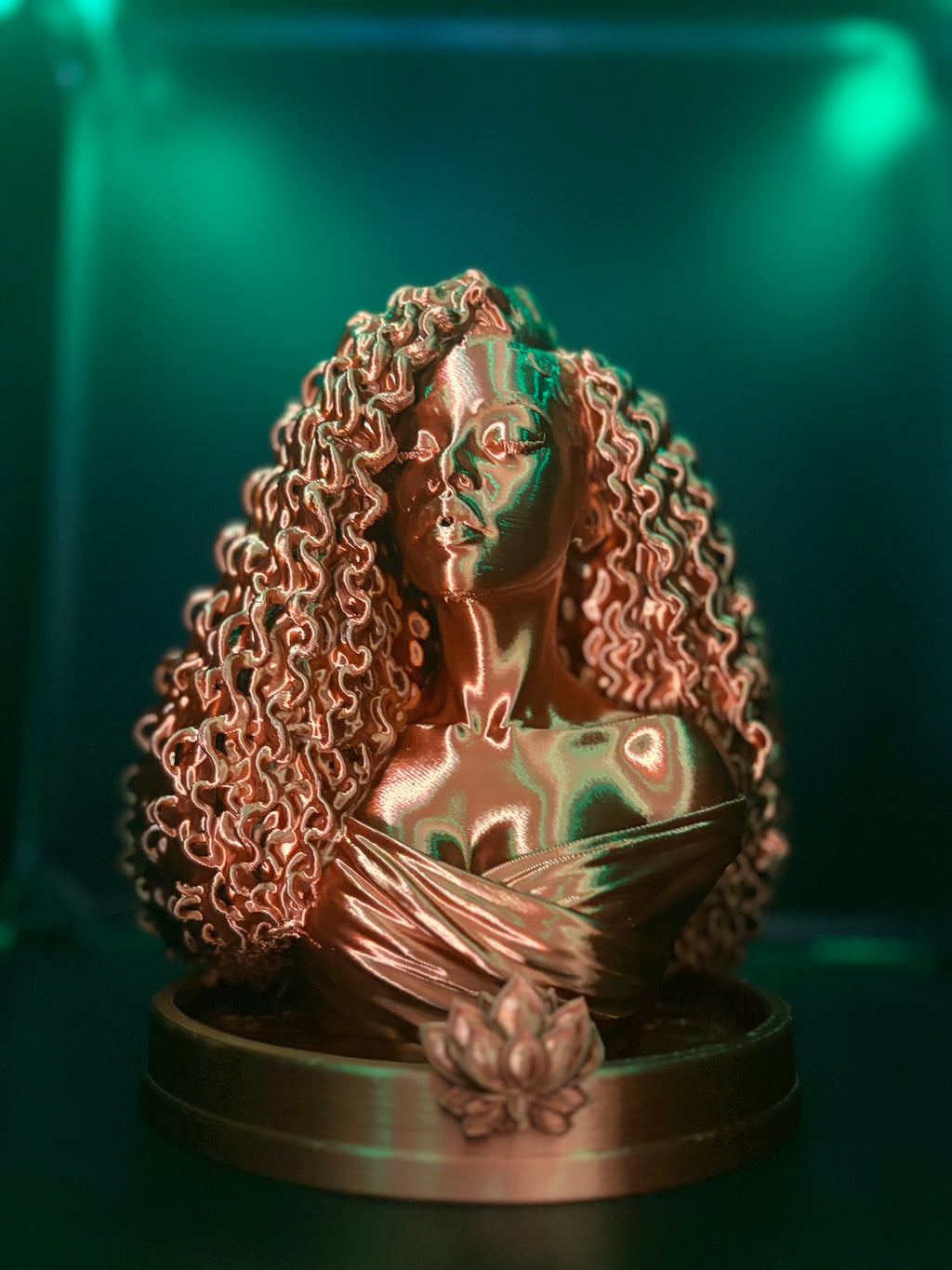 Curly Queen Bust Incense Holder – Selah