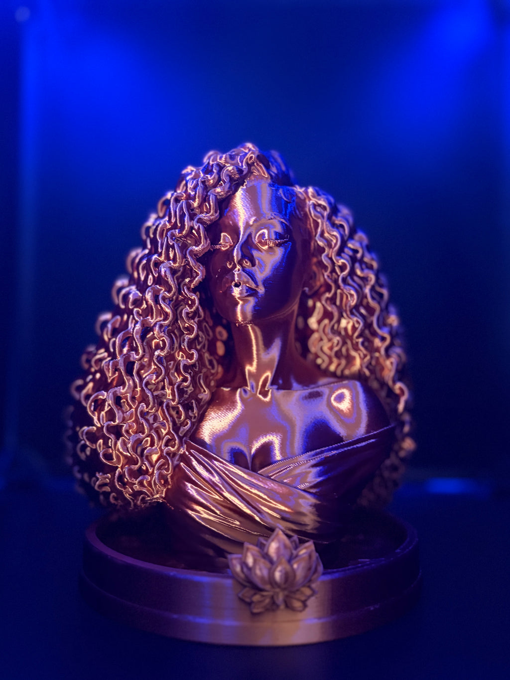 Curly Queen Bust Incense Holder – Selah