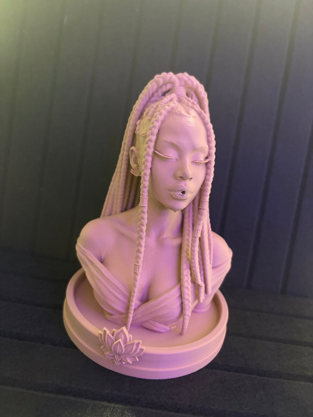 Braid Queen incense bust holder -Zuri
