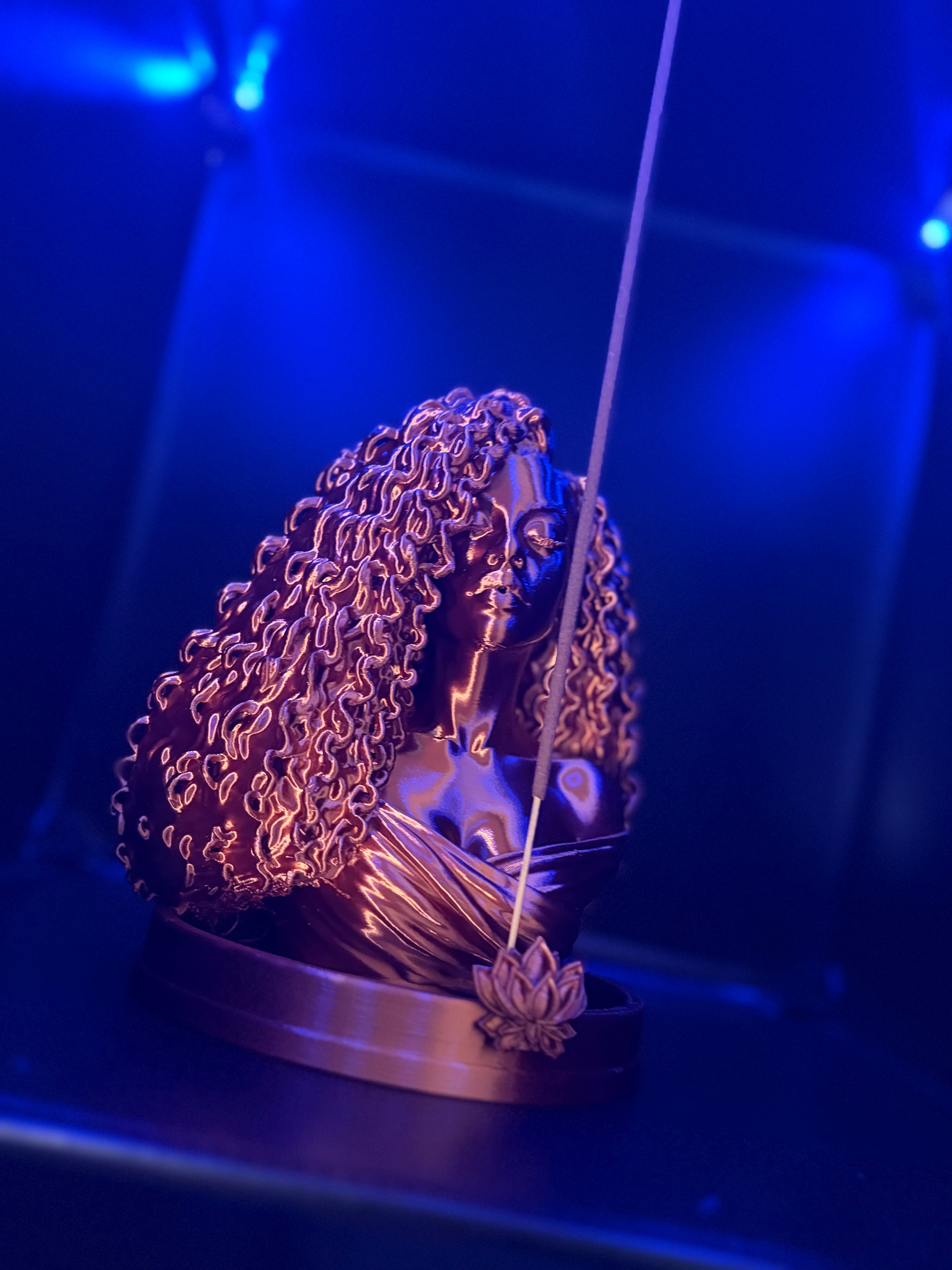 Curly Queen Bust Incense Holder – Selah
