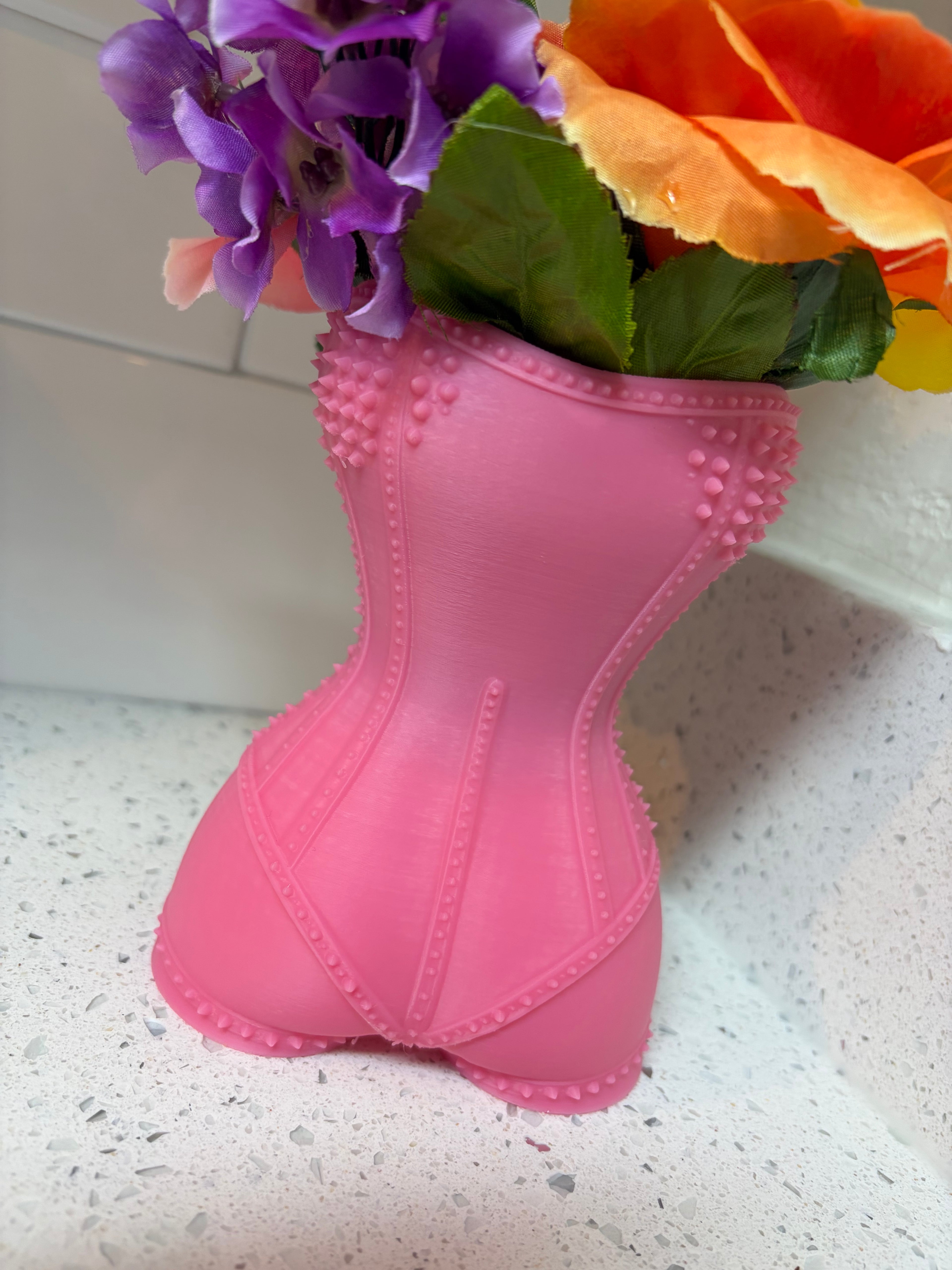 Spiked corset planter