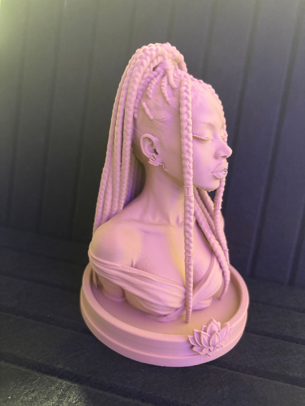 Braid Queen incense bust holder -Zuri